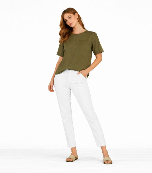 Blusa Feminina Com Recortes Frontais Infinita Cor Verde