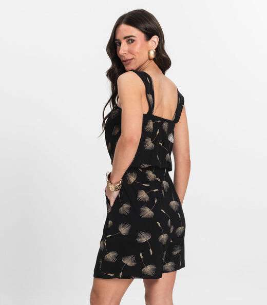 Macaquinho Feminino Curto Infinita Cor Preto