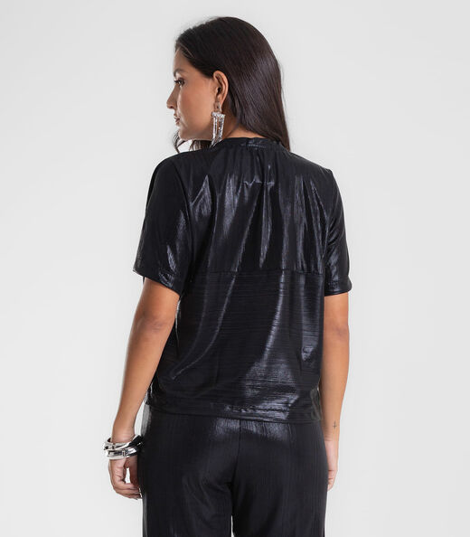 Blusa Feminina em Malha Plissada Cropped Dianna Preto