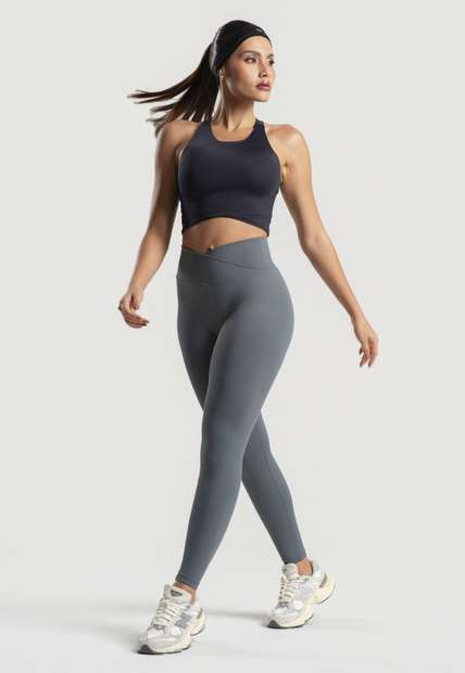 Top Nadador com Recortes Preto Wemood