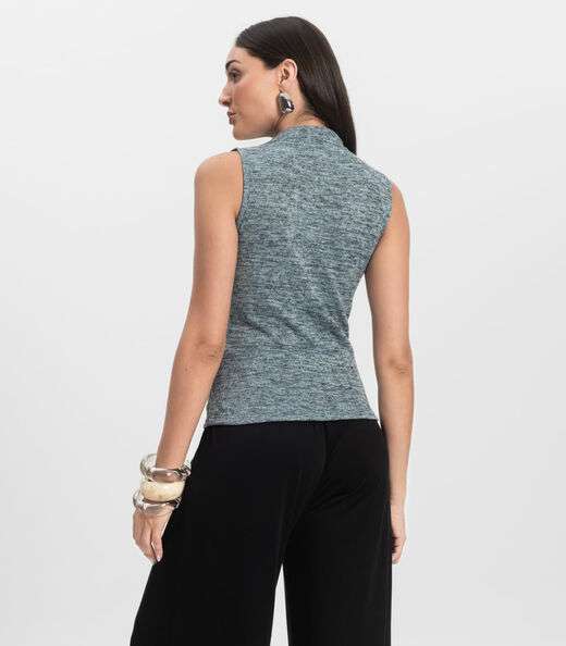 Regata Feminina com Gola Infinita Cor Azul