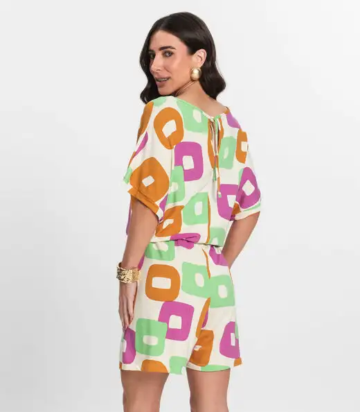 Macaquinho Feminino Infinita Cor Rosa