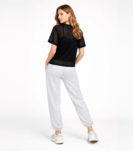 Blusa Feminina Básica Com Tecido Liso Infinita Cor Preto