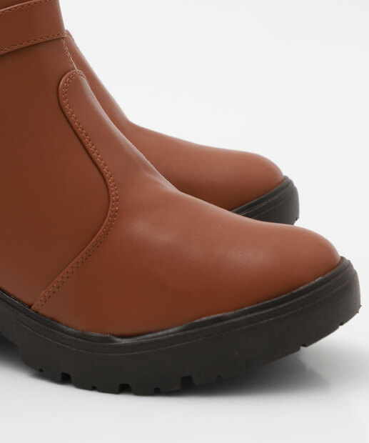 Bota Feminina Cano Curto Tratorado Via Uno Marrom