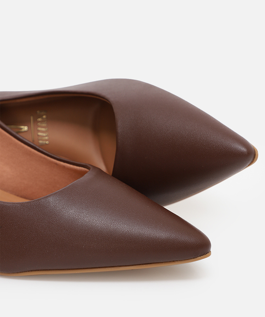 Scarpin Feminino Bico Fino Vizzano Marrom