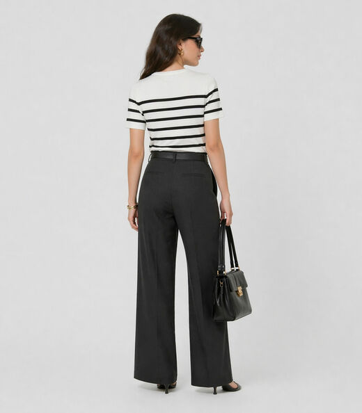 Blusa Feminina Em Tricot Listrado Dianna Bege