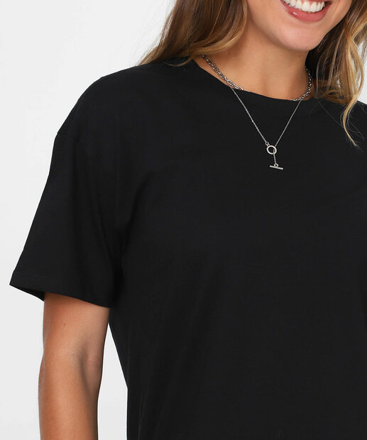 Camiseta Feminina Renda Assimétrica Marisa Preta
