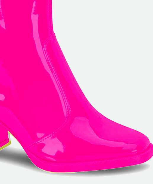 Bota Feminina Cano Curto Salto Grosso Verniz Moleca 