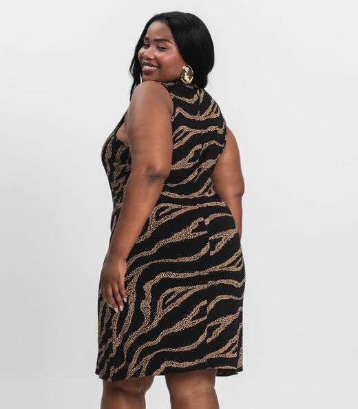 Vestido Plus Size Estampado Infinita Cor Preto