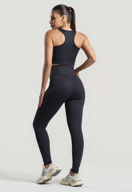 Top Regata Decote Redondo Preto Wemood