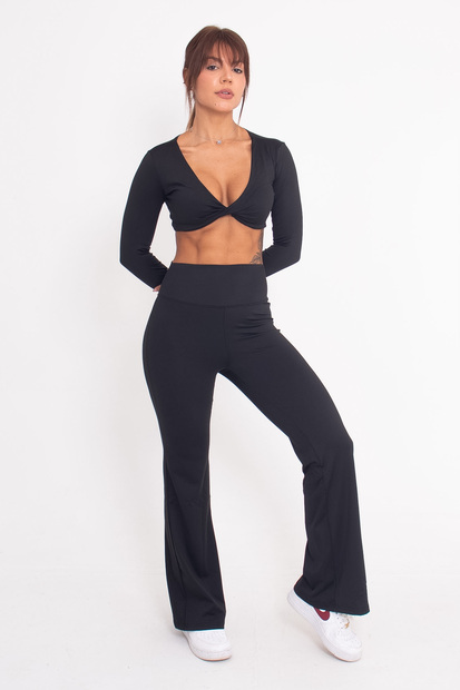 Conjunto Fitness Cropped e Calça Flare em Poliamida Preto Wemood
