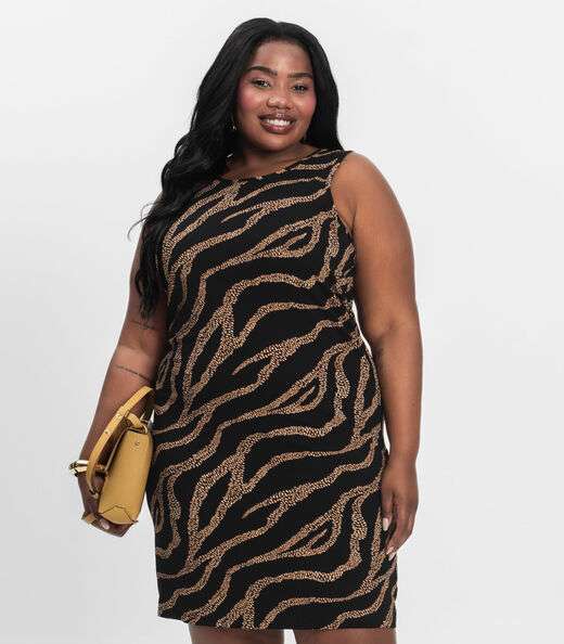 Vestido Plus Size Estampado Infinita Cor Preto