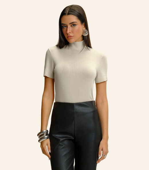 Image_Blusa Feminina Gola Alta ViscoTrico Básica Endless Bege