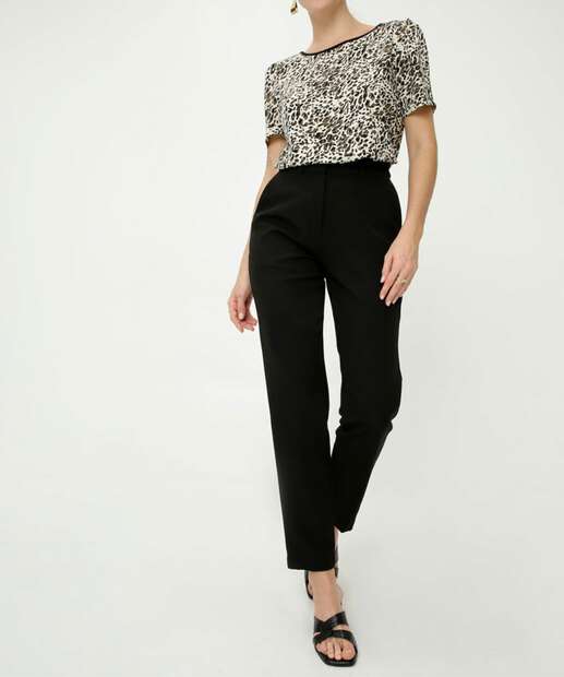 Blusa Feminina Animal Print Manga Curta Marisa