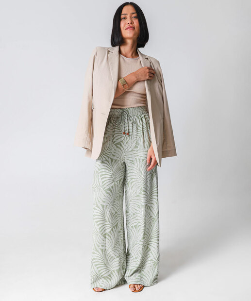 Image_Calça Pantalona Feminina Estampa Folhas Marisa Verde