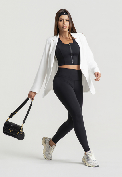 Cropped Fitness com Bojo e Abertura por Zíper Poliamida Preto Wemood