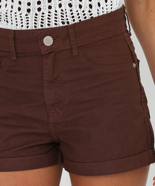 Short Feminino Sarja Barra Dobrado Uber Jeans Marrom
