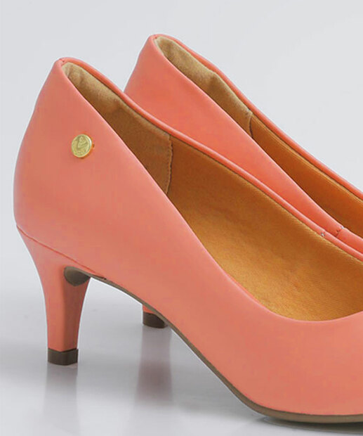 Scarpin Feminino Salto Fino Bico Fino Via Uno
