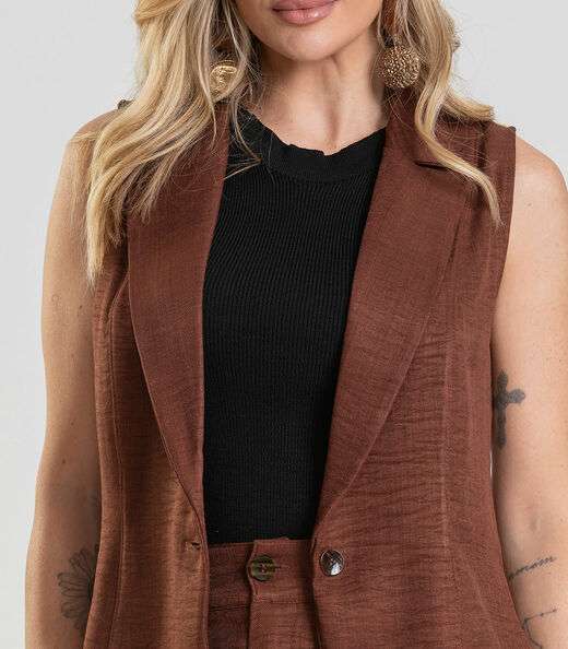 Colete Feminino em Tecido Poli Linho Dianna Marrom