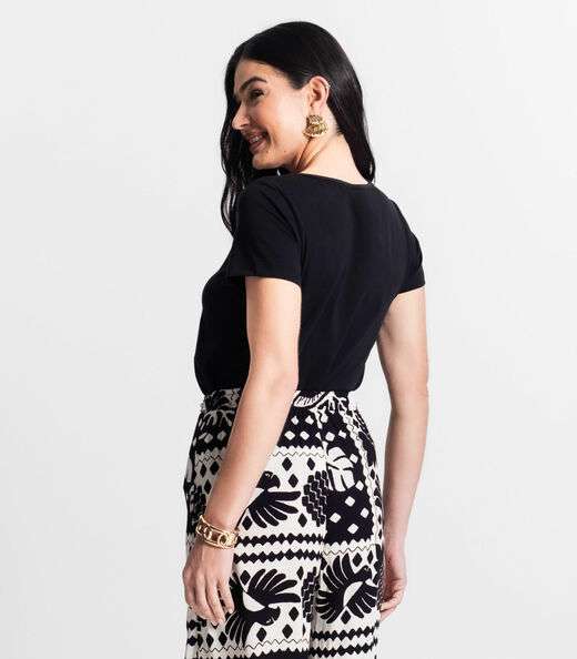 Blusa Feminina Manga Curta Preto