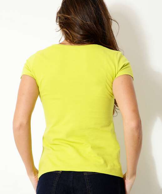 Blusa Feminina Básica Decote V Manga Curta Marisa