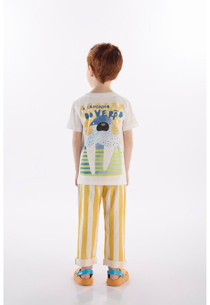 Conjunto Menino Camiseta e Calça Três e Já