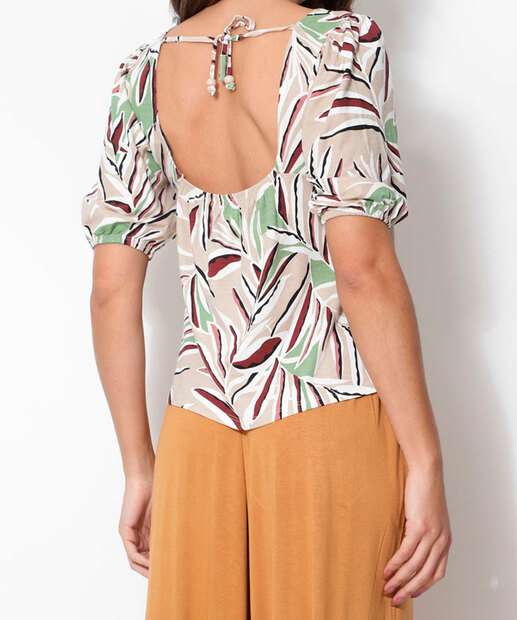 Blusa Feminina Estampa Folhas Manga Curta Marisa