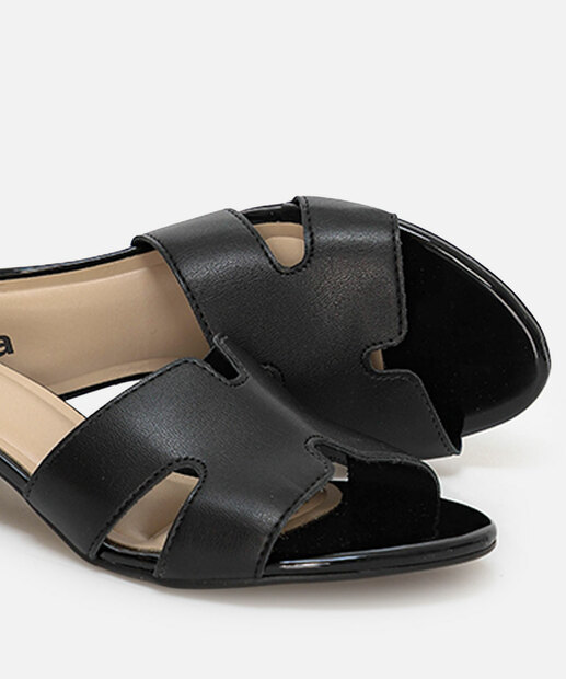 Tamanco Feminino Salto Grosso Moleca Preto