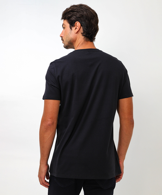 Camiseta Masculina Malha Premium Marisa Preta