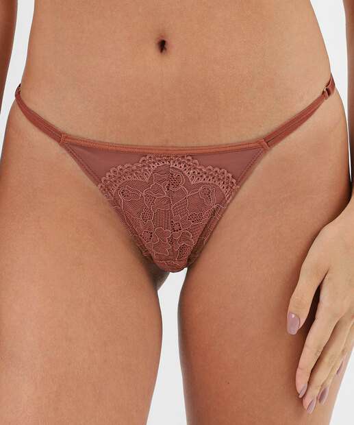 Calcinha String Renda Tule Marisa Marrom