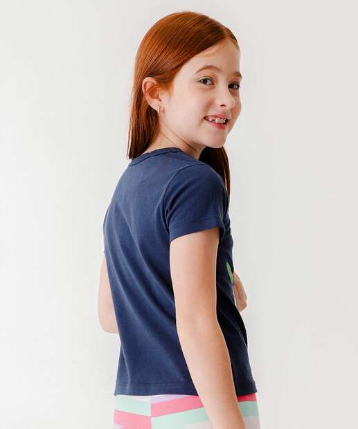 Camiseta Infantil Estampa Flores Manga Curta Marisa Tam 4 a 10