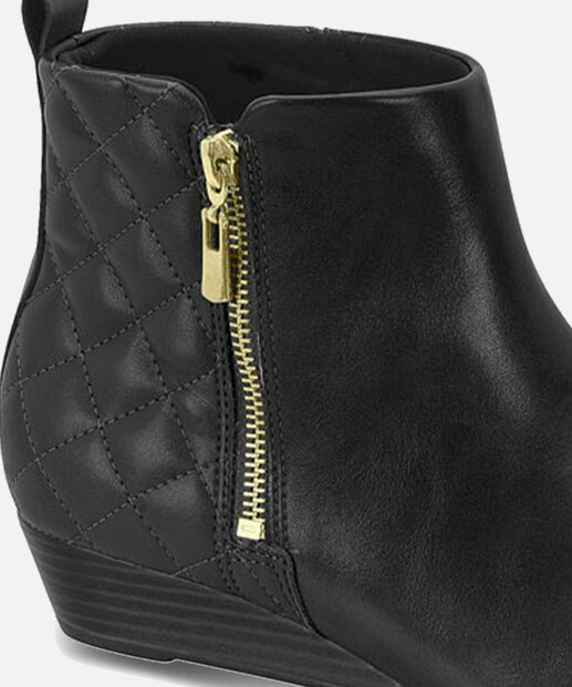 Bota Feminina Cano Curto Recorte Matelassê Modare
