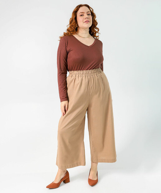 Image_Calça Plus Size Feminina Pantacourt Marisa Bege