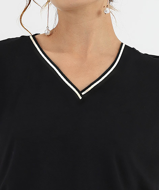 Blusa Feminina Lisa Manga Curta Marisa Preto