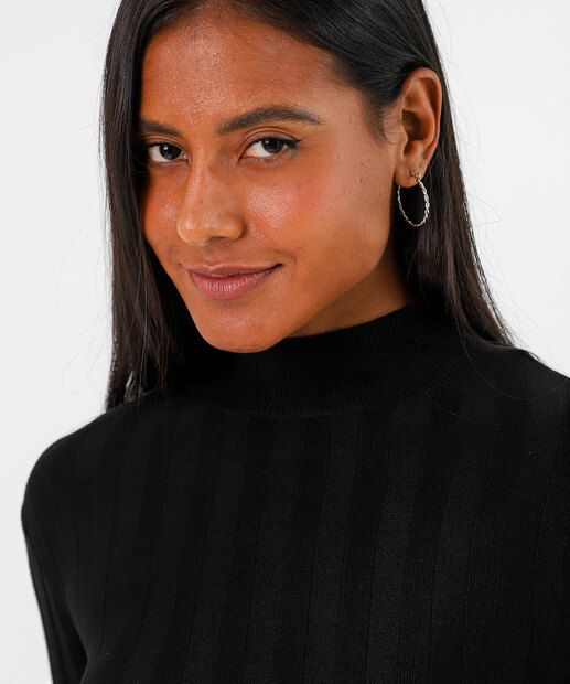 Suéter Feminino Cropped Gola Alta Marisa Preto