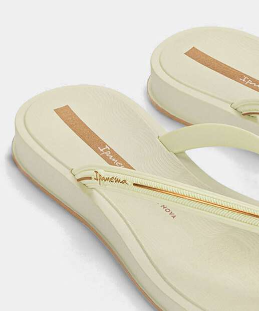 Chinelo Feminino Ipanema Glow Bege