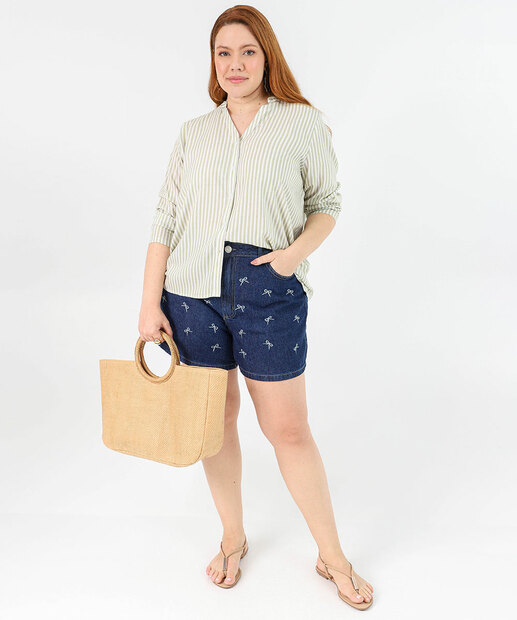 Camisa Plus Size Feminina Listrada Manga Longa Marisa Verde