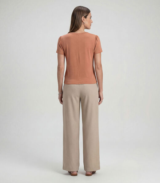 Blusa Feminina Em Visco Tricot Infinita Cor Marrom