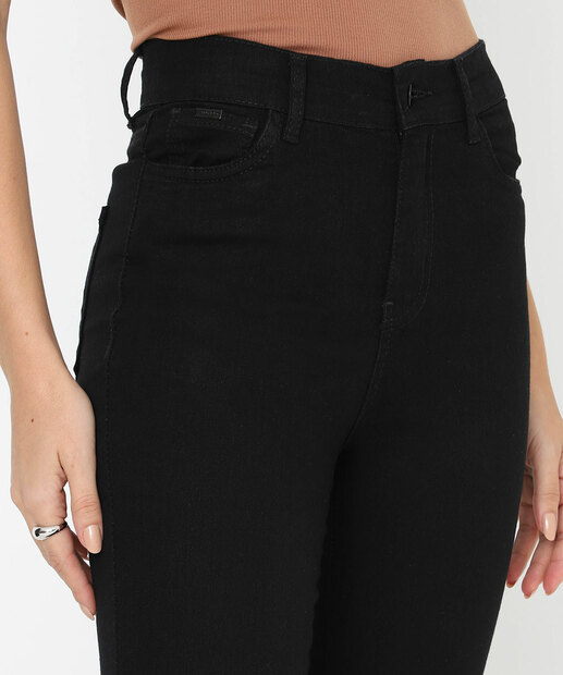 Calça Jeans Cigarrete Feminina Bolsos 