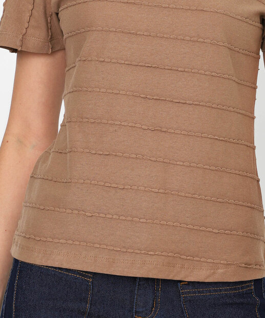 Blusa Feminina Textura Manga Curta Princesa Marisa Bege
