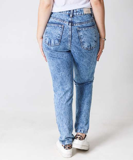Calça Mom Jeans Cintura Alta Bolsos 