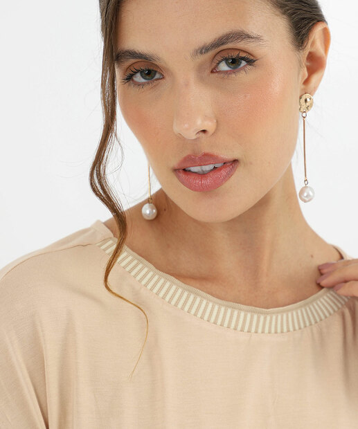 Blusa Feminina Manga Curta Marisa Bege