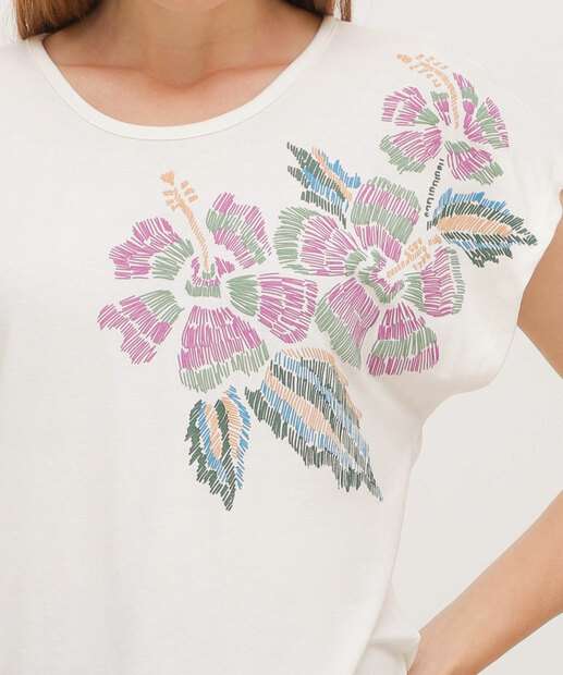 Blusa Feminina Estampa Flores Manga Curta Marisa