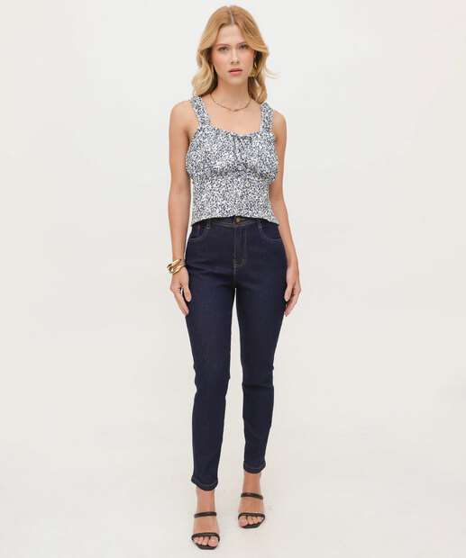 Calça Jeans Feminina Cigarrete Bolsos