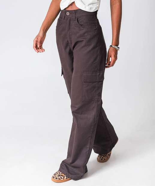 Calça Sarja Wide Leg Bolsos Cargo Feminina 