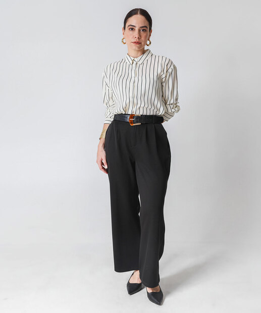 Camisa Feminina Listrada Manga Longa Marisa Bege