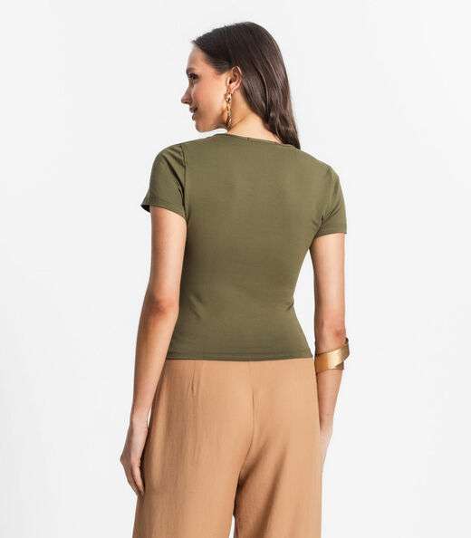 Blusa De Viscotorcion Básica Feminina Endless Verde