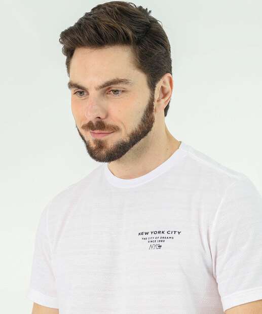 Camiseta Masculina Estampa Frontal Marisa Off White
