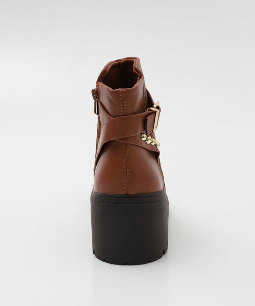 Bota Feminina Cano Curto Tratorado Via Uno Marrom