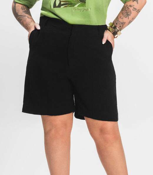 Shorts Feminino Plus Size em Linho Secret Glam Preto